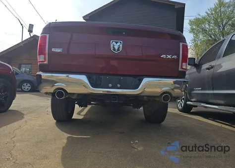 2016 Ram 1500 Laramie z USA, uszkodzony, nr VIN 1C6RR7NM5GS325007